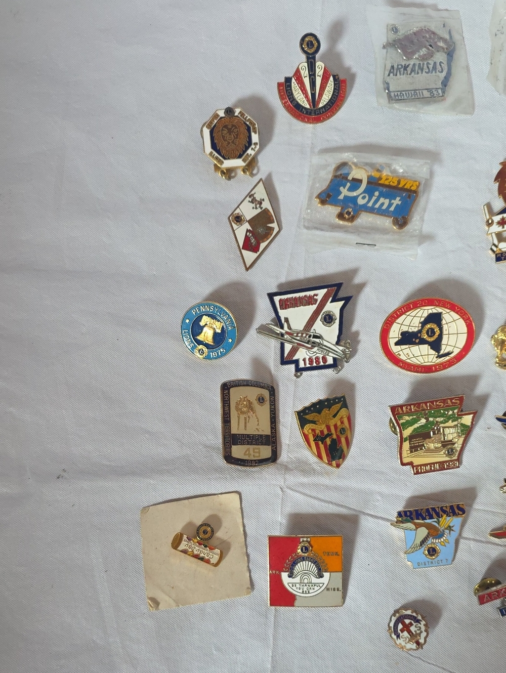 Large Lot VTG Lion's Club Enamel Lapel Pins and Patches‎ 70s/80s - Picture 2 of 4
